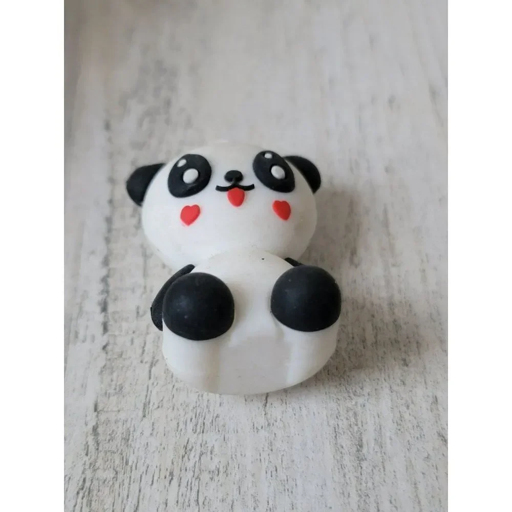 Mini‎ heart panda bear keychain AS IS toy figure
